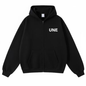 UNE Essential Zip Hoodie – ความเรียบง่ายที่ลงตัว